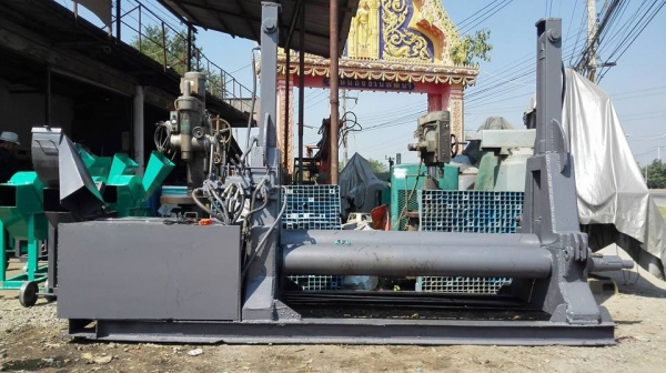 ** จัดส่งลูกค้าระยองครับ ** เครื่องม้วนเหล็กแผ่น ระบบไฮดรอลิค หน้ากว้าง 6 ฟุต 180 cm เพลาตัน ม้วนหนา 25 มิล หัวเครื่องม้วนแป้ปได้