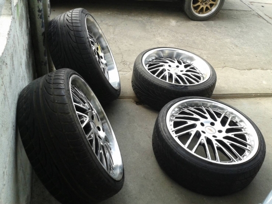 ขอบ20นิ้ว5รู114 พร้อมยาง ชุดนี้ ราคา 8000 บาท