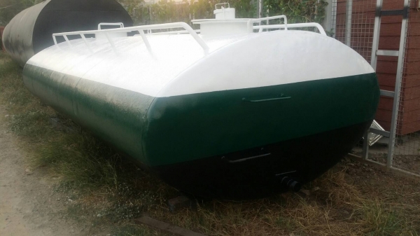 ถังน้ำมัน 12000 ลิตร เหล็กหนา สภาพแจ่ม สีเขียวเหนี่ยวทรัพย์ รีบมารับไปครับ