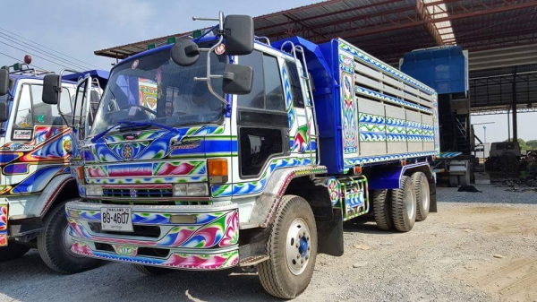 ขายรถสิบล้อสวยๆ