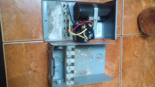 ขายมอเตอร์ซับเมิสFranklin 1แรงพร้อมกล่องstart ขายมอเตอร์ซับเมิสFranklin 1แรงพร้อมกล่องstart