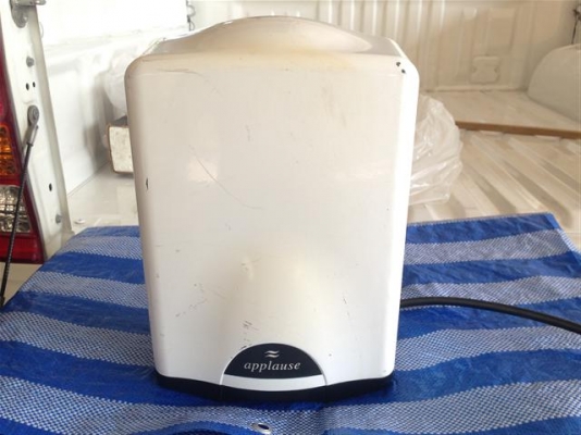 เครื่องเป่ามือลมร้อน แบบออโตเมติก ยี่ห้อ applause มือสองสภาพดี