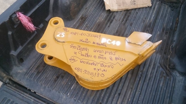 รับสั่งทำบุ้งกี้ วางท่อปะปา ขนาดความต้องการ รถแมคโค เล็ก คูโบต้า ยันม่าร์ โคมัสสุ ขนาด 20-25-30 ซม. รับประกันความแข็งแรงครับ