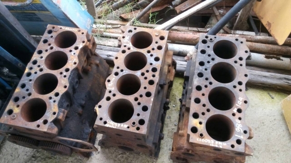 ขายเสื้อสูบ รถแมคโค PC-200-5 PC-120-5 สภาพสวย ไม่มีรอยเชื่อม รอยปะ รับประกัน ขายไม่แพงครับ ขายเสื้อสูบ รถแมคโค PC-200-5 PC-120-5 สภาพสวย ไม่มีรอยเชื่อม รอยปะ รับประกัน ขายไม่แพงครับ