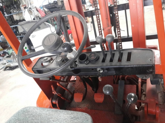 ขายโฟล์คลิฟ TOYOTA 1.5ตัน