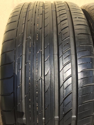 ขายยาง TOYO C1S 235-45-17 ปี13 ดอกหนาจัด ไม่มีปะ คู่ละ 2,800 บาท