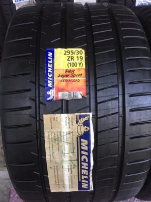 ขายยางใหม่ MICHELIN PILOT SUPER SPORT 295-30-19 ปี14 ราคาถูกสุดๆ คู่ละ 20,000 บาท