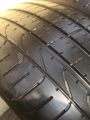 ขายยาง PIRELLI P-ZERO (RUNFLAT) 275-40-19 ปี15 ดอกหนาจัด ไร้ตำหนิ ไม่มีปะ คู่ละ 6,900 บาท