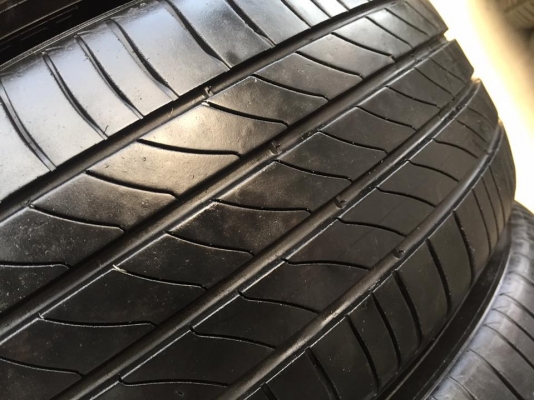 ขายยาง MICHELIN PRIMACY 3ST 215-60-16 ปี14 ดอกหนาจัด ไม่มีตำหนิ ไม่มีปะ ชุดละ 3,900 บาท