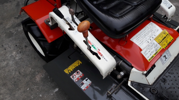 ขายรถตัดหญ้านั่งขับ Orec RM86 นำเข้าญี่ปุ่น ขายรถตัดหญ้านั่งขับ Orec RM86 นำเข้าญี่ปุ่น