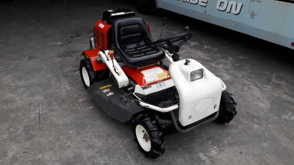 ขายรถตัดหญ้านั่งขับ Orec RM86 นำเข้าญี่ปุ่น