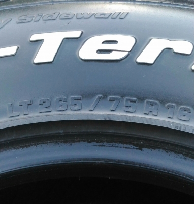 ขาย BF All 265/75/16 ปี 13 ขาย BF All 265/75/16 ปี 13