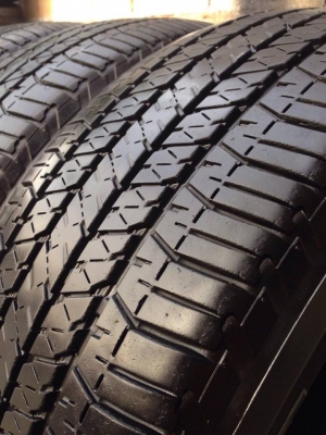ยาง Bridgstone 265-60-18 ปี 15 ครบชุด 4 เส้น 8000  สภาพสวยๆไม่มีปะไม่บวมไม่กินข้าง ดอกยางเหลือเยอะเอาไปวิ่งกันใด้อีกยาวค่ะ