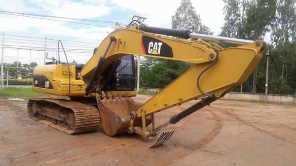 ขายด่วน CAT 320D สภาพสวยพร้อมลุยงาน เครื่องปั้มแรงดี รถสวยเดิมๆทั้งคัน1XXXX กว่าชั่วโมง โซ่ช่วงล่างสวย เอกสารใบแจ้งจำหน่าย เมโทร ภายในสวย