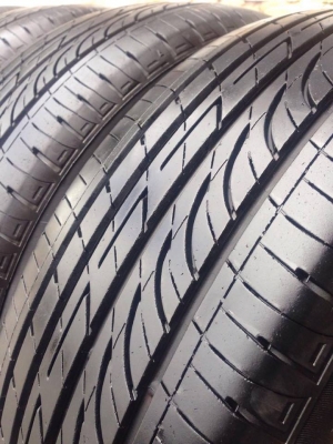 ยาง Bridgstone 215-55-17 ปี 16 ครบชุด 4 เส้น 7000  สภาพสวยๆไม่บวมไม่กินข้าง ดอกยางเหลือเยอะเอาไปวิ่งกันใด้อีกยาวค่ะ