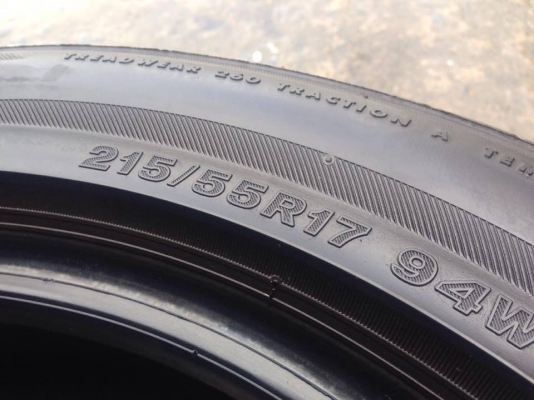 ยาง Bridgstone 215-55-17 ปี 16 ครบชุด 4 เส้น 7000  สภาพสวยๆไม่บวมไม่กินข้าง ดอกยางเหลือเยอะเอาไปวิ่งกันใด้อีกยาวค่ะ