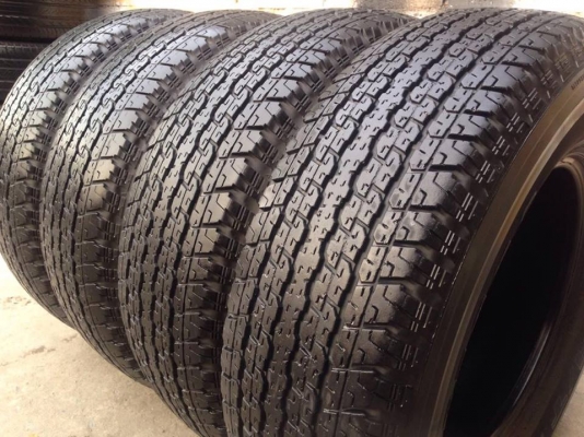 ยาง Bridgstone 265-70-16 ปี 15 ครบชุด 4 เส้น 7500  สภาพสวยๆไม่บวมไม่กินข้าง ดอกยางเหลือเยอะเอาไปวิ่งกันใด้อีกยาวค่ะ