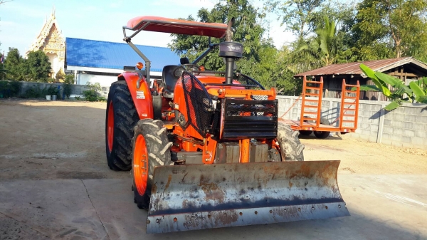 ขายรถไถ Kubota M7040 ปี55 ลดราคาพิเศษ 469000ครับ