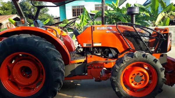 ขายรถไถ Kubota M7040 ปี55 ลดราคาพิเศษ 469000ครับ