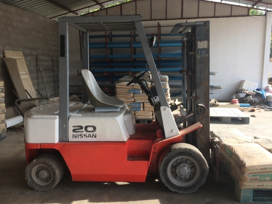 ฟอร์คลิฟนิสสัน 2 ตันเกียร์ออโต้สวยๆครับ ลดอีกครับ 85,000 บาทเท่านั้น