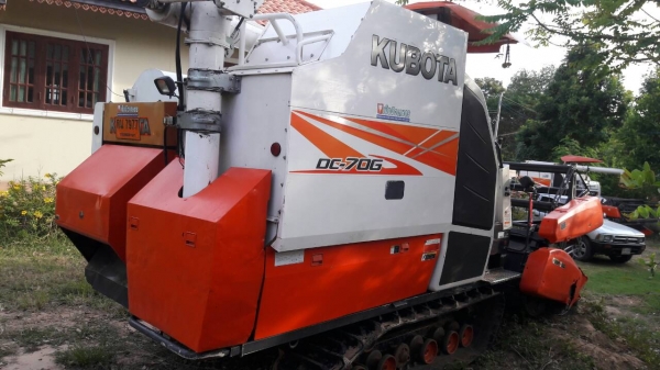 รถเกี่ยวข้าว  70 g   ปี 55