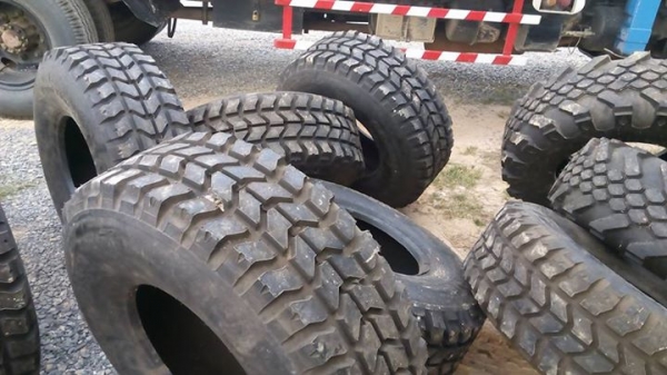 ขายยางฮัมวี 37x12.5x16