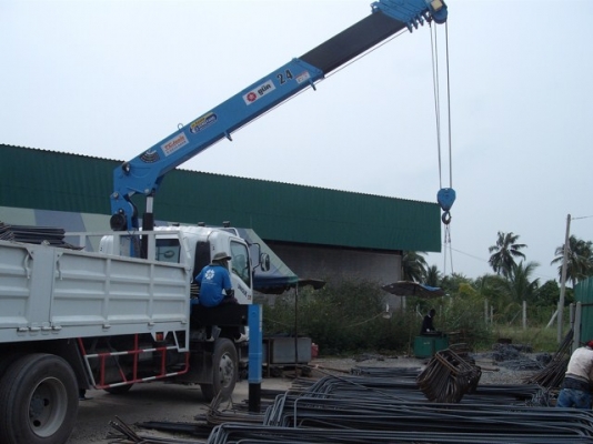 ขายเครนติดหลังรถบรรทุก Dongyang รุ่นฮิต ขายดี