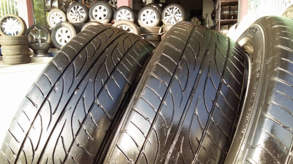 ขายล้อแม็ก altis 15" ยางปี13 สนใจติดต่อ ตาเล็ก ล้อและยางครับ 081-3747940 ขายล้อแม็ก altis 15" ยางปี13 สนใจติดต่อ ตาเล็ก ล้อและยางครับ 081-3747940