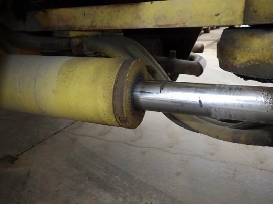 รถบดสามล้อเหล็ก SAKAI R2H FROM JAPAN สนใจติดต่อ 063-9316985 ID LINE : 0639316985 ครับ