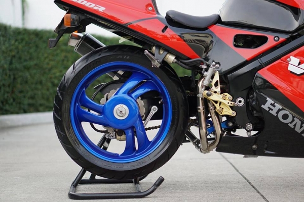 วุฒิ นนบุรี ขาย VFR NC30 เฟริ่งเดิมสวยๆทะเบียนแท้ๆร้อมโอนรถพร้อมออกทริป