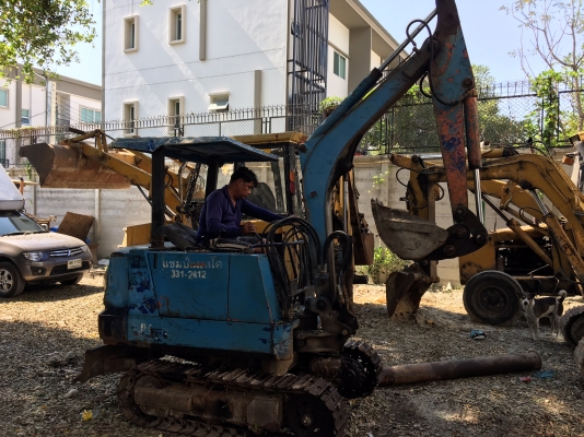 ขาย รถแบคโฮ kubota ราคา 75,000 บาท ขาย รถแบคโฮ kubota ราคา 75,000 บาท