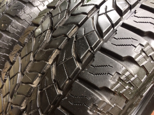 ยาง yokohama at 265/70/16 ปี 14-15 ยาง yokohama at 265/70/16 ปี 14-15