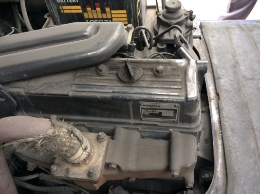 +++ ขายโฟล์คลิฟท์  KOMATSU FD30-14  ขนาด  3  ตัน  เครื่องยนต์ดีเซล  เสา  3  เมตร  เกียร์ธรรมดา  ยางตันครับ