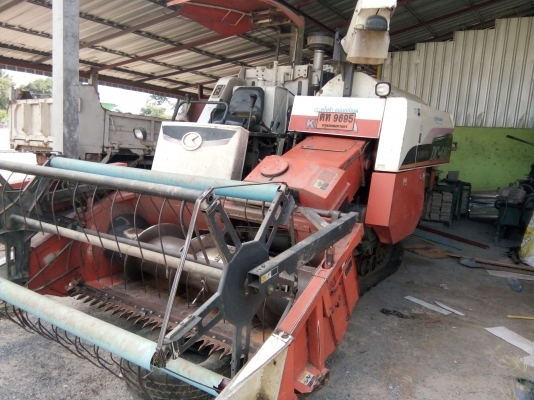 ขายรถเกี่ยวข้าวคูโบต้าDC 68 g พร้อมใช้ ฝาครอบครบ 2700 ชม.