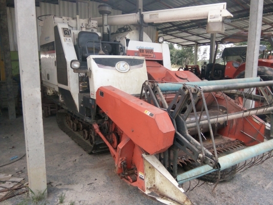 ขายรถเกี่ยวข้าวคูโบต้าDC 68 g พร้อมใช้ ฝาครอบครบ 2700 ชม.