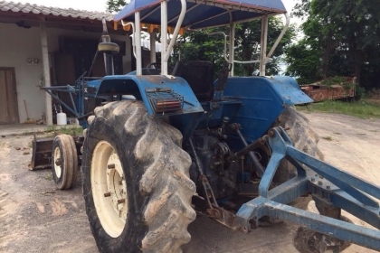 ขายรถไถ NEW HOLLAND รุ่น 6640 เพลาเดียว ขายรถไถ NEW HOLLAND รุ่น 6640 เพลาเดียว