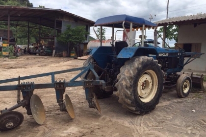 ขายรถไถ NEW HOLLAND รุ่น 6640 เพลาเดียว ขายรถไถ NEW HOLLAND รุ่น 6640 เพลาเดียว