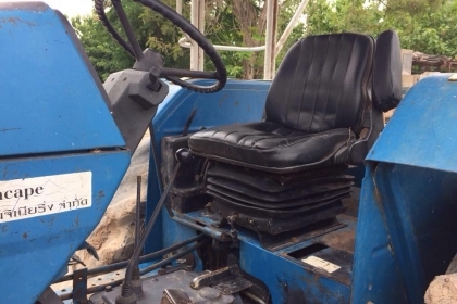 ขายรถไถ NEW HOLLAND รุ่น 6640 เพลาเดียว