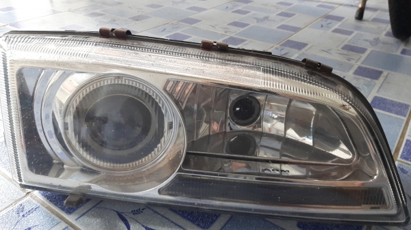 โคมไฟหน้า วอลโว่ V70/S70 โคมไฟหน้า วอลโว่ V70/S70