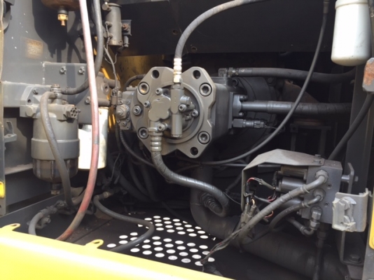 ท่านที่สนใจ sumitomo sh210-5 รถมือ 2 import เข้ามาเอง ท่านที่สนใจ sumitomo sh210-5 รถมือ 2 import เข้ามาเอง