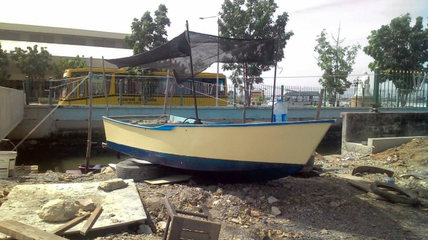 ขายเรือ 14ฟุด พร้อมเครื่องดีเซล iseki 11แรง วางท้อง ขายเรือ 14ฟุด พร้อมเครื่องดีเซล iseki 11แรง วางท้อง