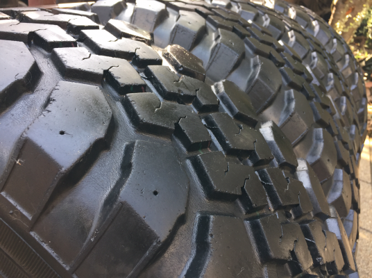 ยาง Mud Maxxis 32 11.5 R15 ดอกเยอะ พร้อมใช้งาน ราคาไม่แพง