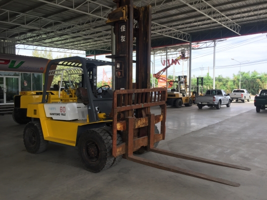 รถฟอร์คลิฟต์ SUMITOMOรุ่นFD60P นำเข้าญี่ปุ่น ยกได้6ตันเสาสูง4เมตร เกียร์ออโต้ งายาว2เมตรเครื่องดีเซล6สูบ สภาพดีพร้อมใช้งาน