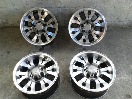 ขอบ15นิ้ว5รู114 กว้าง7.5นิ้ว ชุดนี้ ราคา 5900 บาท