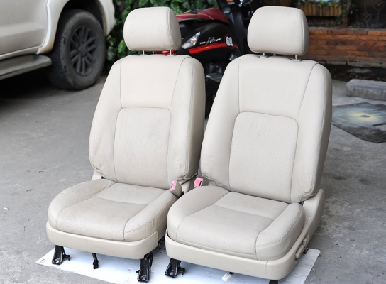 เบาะไฟฟ้า TOYOTA ปรับไฟฟ้าทั้งสองข้าง