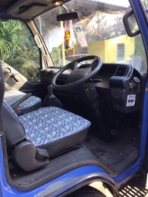 ชาย6ล้อ NKR 130 โบว์ รถห้าง ปี45 กะบะเลส ยาว4.30เมตร