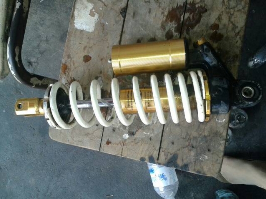 โช้ค Honda click คาบูมือสอง