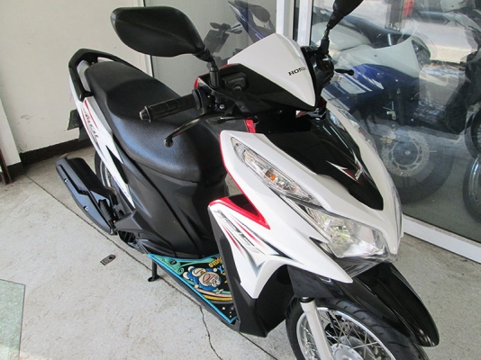(โอนฟรี) ขาย Honda Click 125I ไมล์แท้ 7903 กม รถหัวฉีดประหยัดน้ำมัน ที่เก็บของใต้เบาะขนาดใหญ่  สภาพสวย สีขาว ดำ