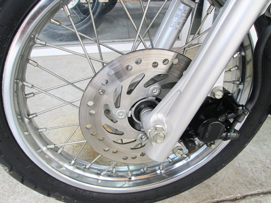 (โอนฟรี) ขาย Honda Click 125I ไมล์แท้ 7903 กม รถหัวฉีดประหยัดน้ำมัน ที่เก็บของใต้เบาะขนาดใหญ่  สภาพสวย สีขาว ดำ