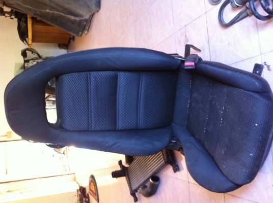 เบาะครับ น่าจะ rx7นี่แหละครับ